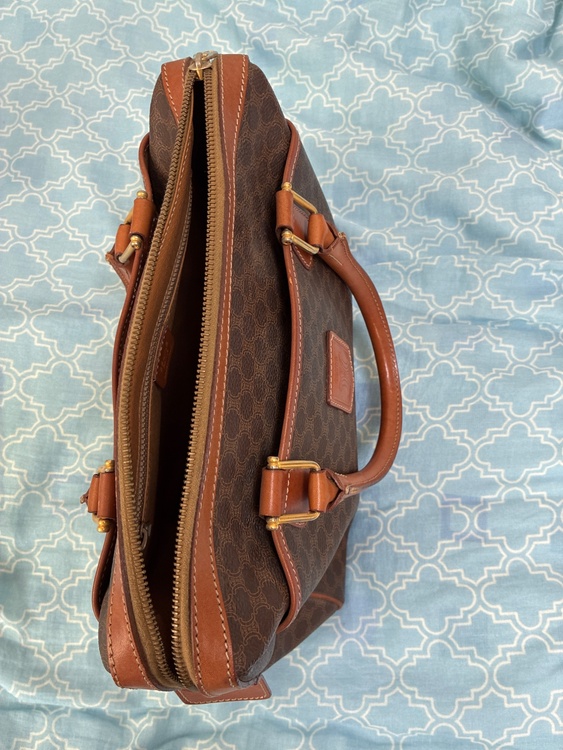 セリーヌ  （ブランドバッグ）の商品画像 - 査定依頼日：2026年3月18日 - 最高査定価格：45,000円