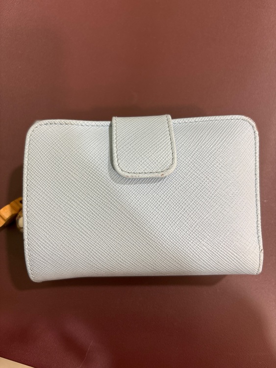 プラダ  （ブランドバッグ）の商品画像 - 査定依頼日：2025年6月18日 - 最高査定価格：30,000円