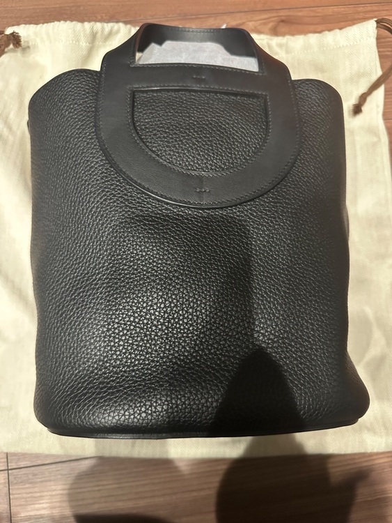 インザループ23（ブランドバッグ）の商品画像 - 査定依頼日：2025年11月16日 - 最高査定価格：600,000円