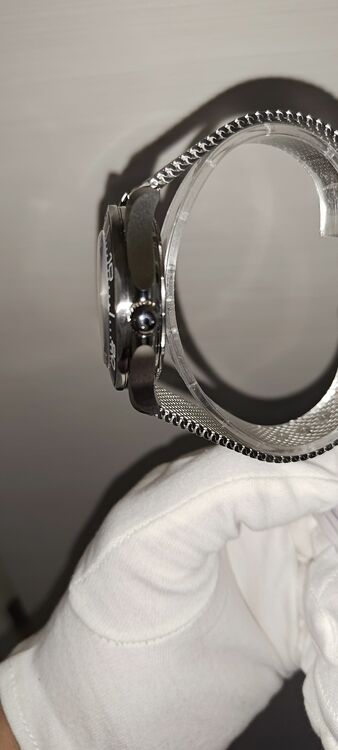 ダイバーズ300（高級時計）の商品画像 - 査定依頼日：2025年10月30日 - 最高査定価格：740,000円