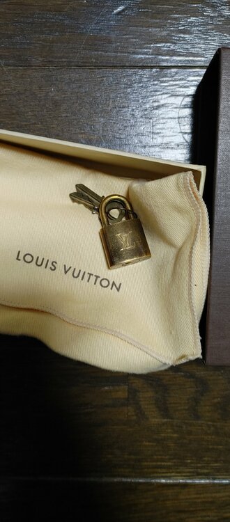 ルイヴィトン 鍵（金・貴金属）の商品画像 - 査定依頼日：2026年1月22日 - 最高査定価格：2,000円