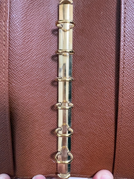 手帳カバー　 R20005 アジェンダ PM（ブランド財布・小物）の商品画像 - 査定依頼日：2026年2月23日 - 最高査定価格：13,000円