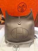 エルメス エブリン （ブランドバッグ）の商品画像 - 査定依頼日：2026年4月26日 - 最高査定価格：630,000円