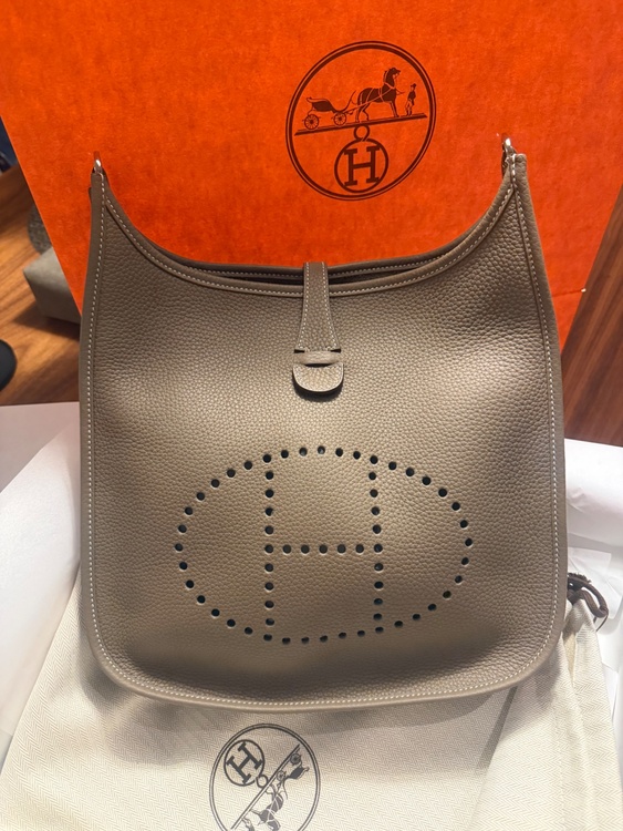 エルメス エブリン （ブランドバッグ）の商品画像 - 査定依頼日：2026年4月26日 - 最高査定価格：630,000円