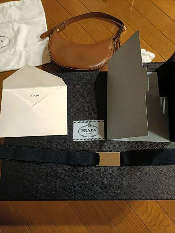 プラダ  （ブランドバッグ）の商品画像 - 査定依頼日：2025年3月28日 - 最高査定価格：200,000円