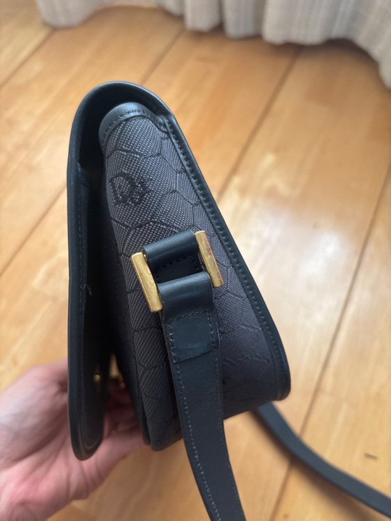 ハンドバッグ（ブランドバッグ）の商品画像 - 査定依頼日：2025年9月27日 - 最高査定価格：15,000円