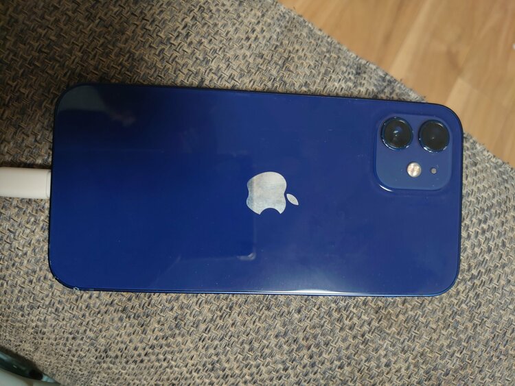 iPhone iPhone 12 64GB SIMフリー（スマホ）の商品画像 - 査定依頼日：2026年8月16日 - 最高査定価格：25,000円