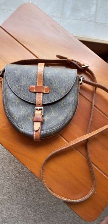 バック（ブランドバッグ）の商品画像 - 査定依頼日：2022年8月15日 - 最高査定価格：15,000円