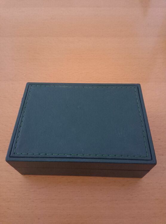 ロレックス サブマリーナー 16610（高級時計）の商品画像 - 査定依頼日：2025年11月21日 - 最高査定価格：1,400,000円