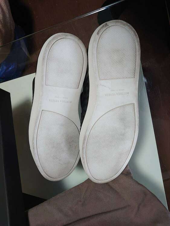 ボッテガヴェネタ　レザースリッポン（古着・ファッション）の商品画像 - 査定依頼日：2025年6月2日 - 最高査定価格：15,000円