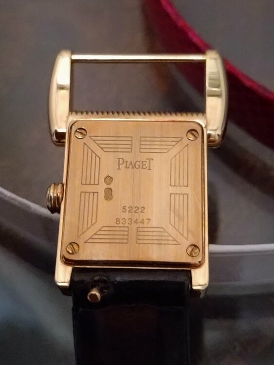 レディースクォーツ　5222（高級時計）の商品画像 - 査定依頼日：2026年1月21日 - 最高査定価格：600,000円