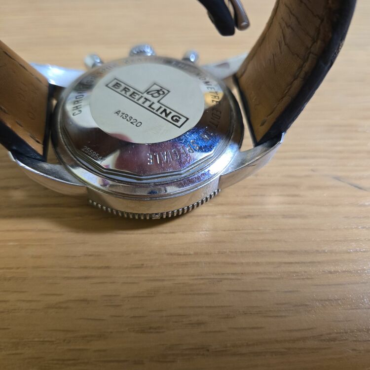 ブライトリング スーパーオーシャン a13320（高級時計）の商品画像 - 査定依頼日：2025年10月3日 - 最高査定価格：360,000円