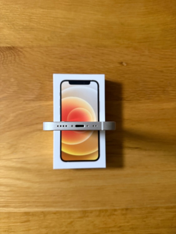 iPhone 12 mini 64GB SIMフリー（スマホ）の商品画像 - 査定依頼日：2025年8月23日 - 最高査定価格：22,000円