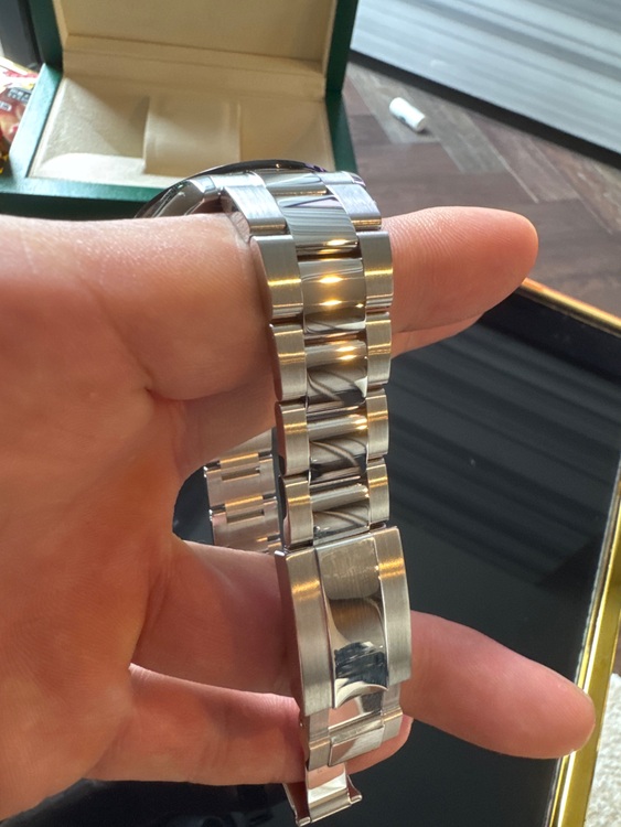 ロレックス デイトナ 116500LN whit（高級時計）の商品画像 - 査定依頼日：2025年7月27日 - 最高査定価格：4,360,000円