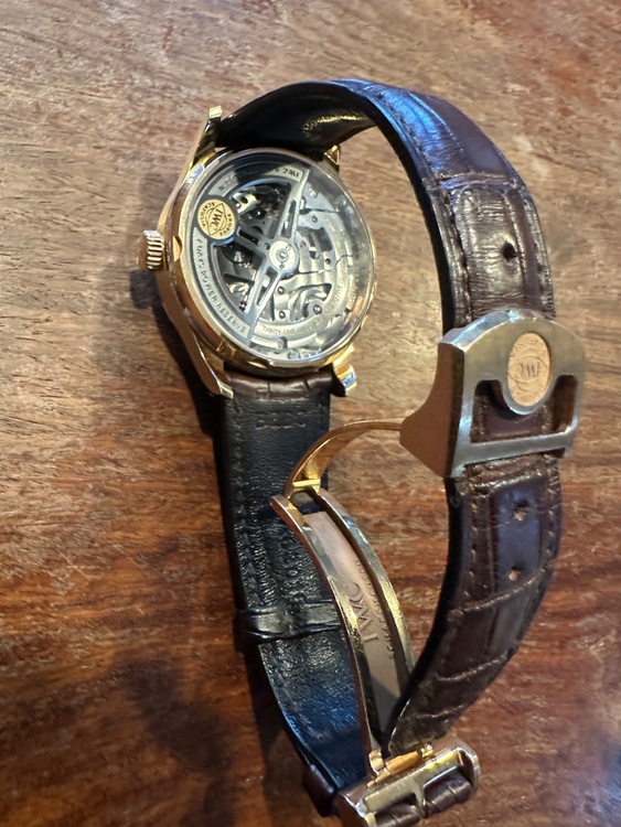 IWC ポルトギーゼ （高級時計）の商品画像 - 査定依頼日：2025年12月7日 - 最高査定価格：1,800,000円