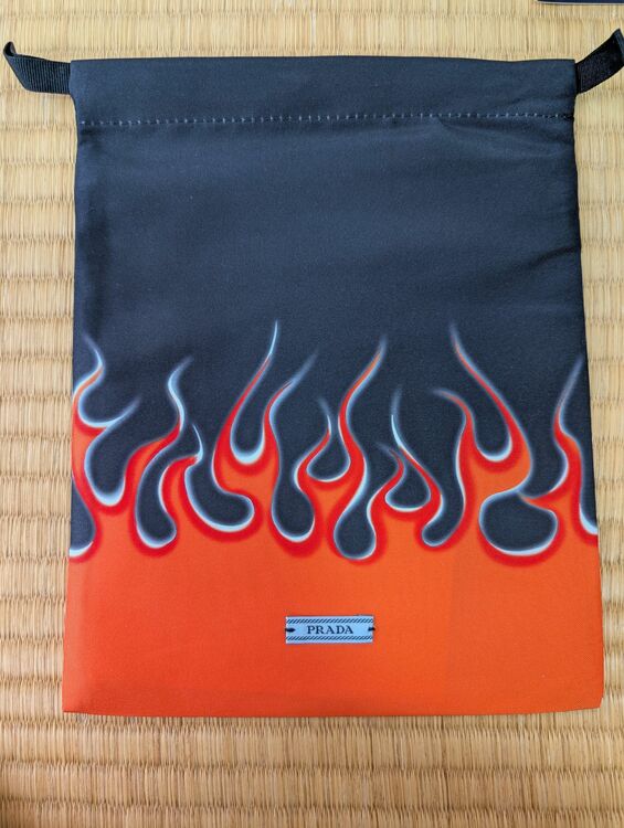 プラダ  （ブランドバッグ）の商品画像 - 査定依頼日：2025年12月3日 - 最高査定価格：160,000円