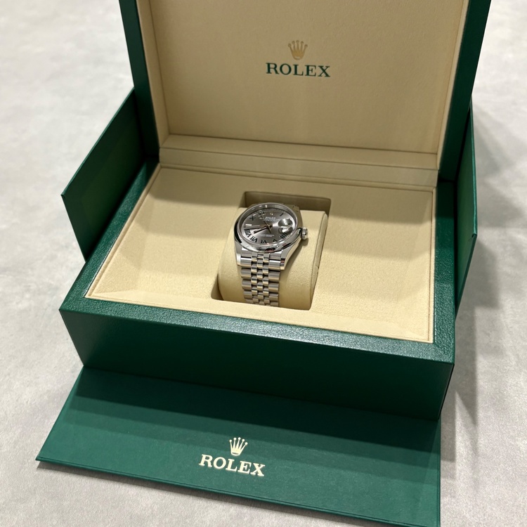 ロレックス デイトジャスト （高級時計）の商品画像 - 査定依頼日：2026年2月18日 - 最高査定価格：2,200,000円