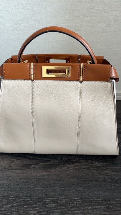 フェンディ  （ブランドバッグ）の商品画像 - 査定依頼日：2025年11月24日 - 最高査定価格：165,000円