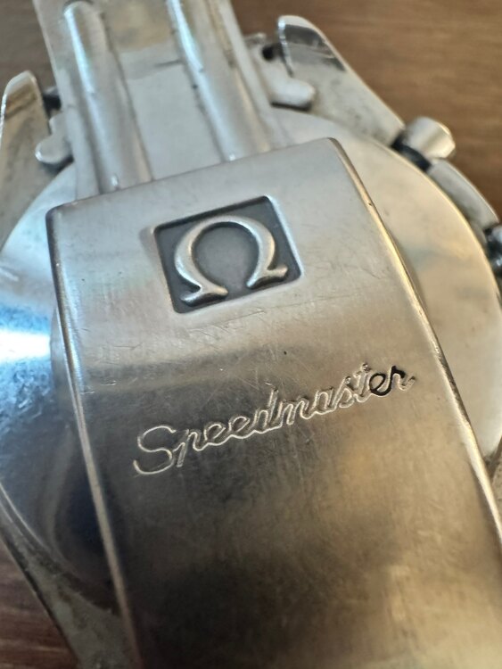 オメガ スピードマスター （高級時計）の商品画像 - 査定依頼日：2025年4月20日 - 最高査定価格：300,000円