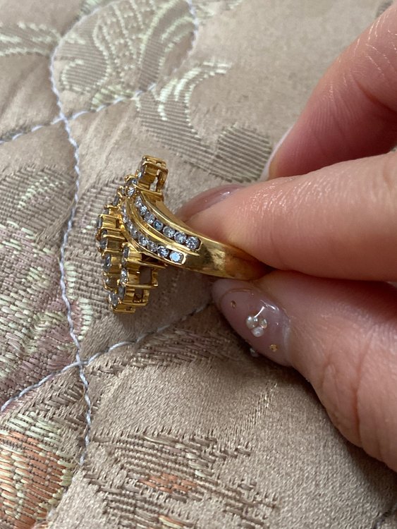 ダイヤリング（宝石）の商品画像 - 査定依頼日：2023年1月28日 - 最高査定価格：100,000円