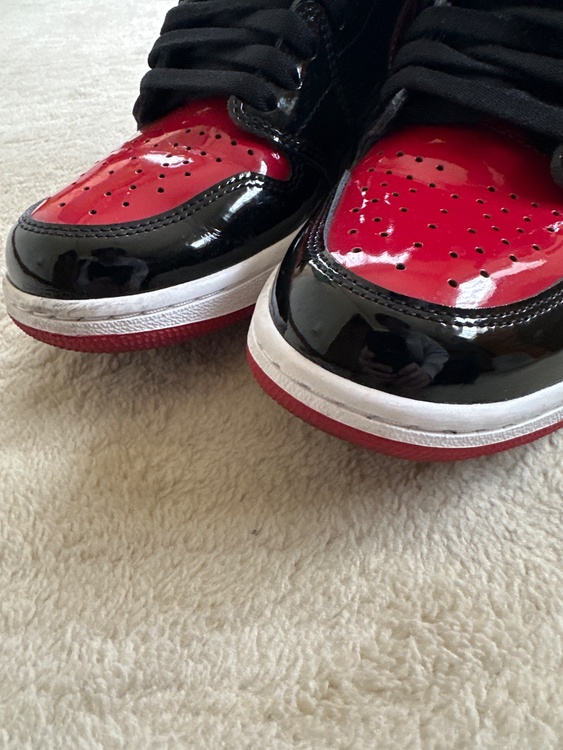 ナイキ　パテントブレッド（古着・ファッション）の商品画像 - 査定依頼日：2026年4月4日 - 最高査定価格：3,900円