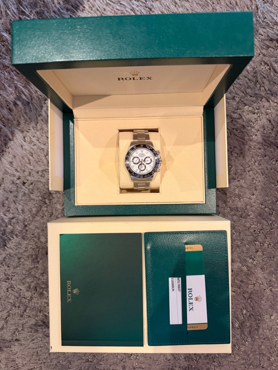 ssデイトナ白（高級時計）の商品画像 - 査定依頼日：2026年2月8日 - 最高査定価格：4,820,000円