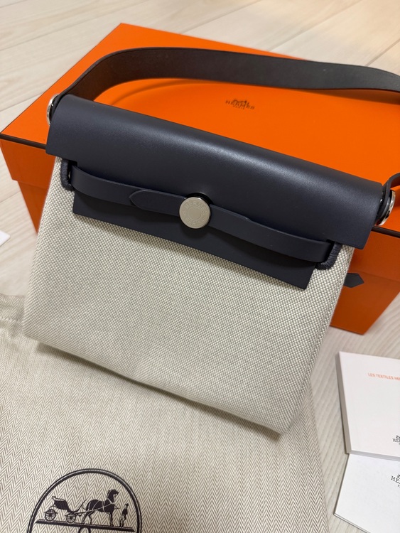 エールバッグミニ（ブランドバッグ）の商品画像 - 査定依頼日：2025年11月18日 - 最高査定価格：470,000円