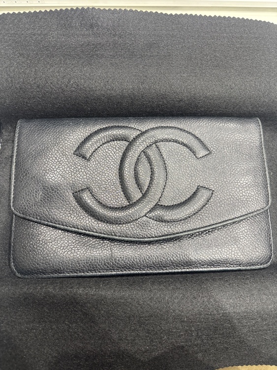 キャビアスキン　ココマーク長財布（ブランド財布・小物）の商品画像 - 査定依頼日：2026年4月5日 - 最高査定価格：25,000円