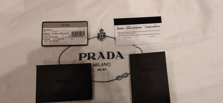 ジャガードショルダーキャンパスレザー（ブランドバッグ）の商品画像 - 査定依頼日：2024年1月26日 - 最高査定価格：35,000円