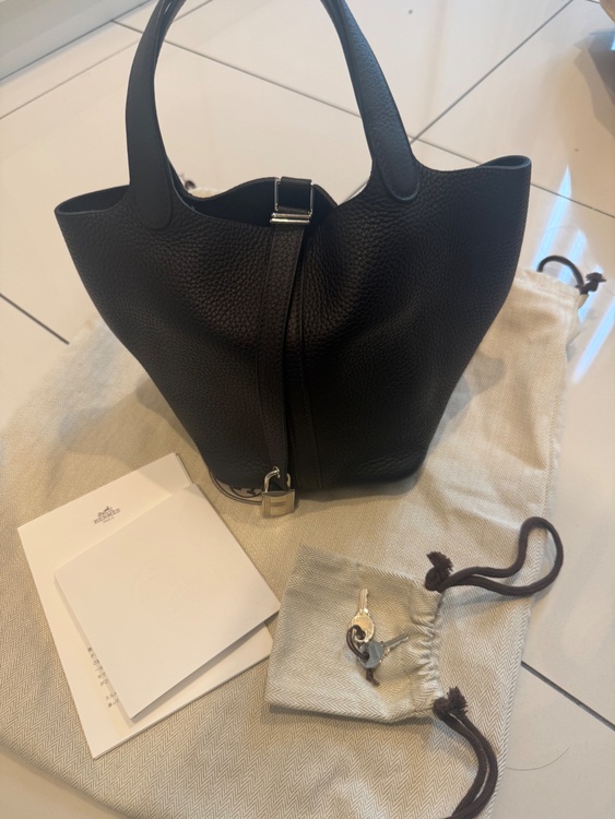 ピコタンロックpm（ブランドバッグ）の商品画像 - 査定依頼日：2026年1月15日 - 最高査定価格：590,000円