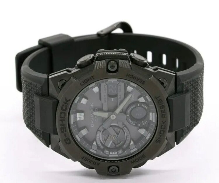 GST-B400BB-1AJF（高級時計）の商品画像 - 査定依頼日：2024年12月21日 - 最高査定価格：22,000円