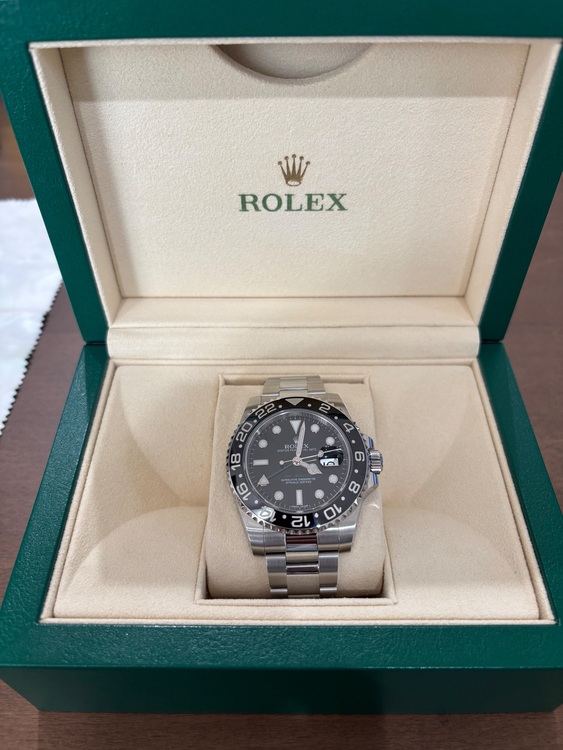 ロレックス GMTマスター 116710lm（高級時計）の商品画像 - 査定依頼日：2025年11月2日 - 最高査定価格：1,900,000円