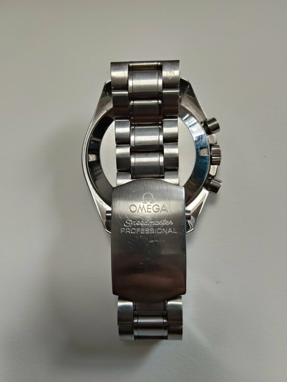 オメガ「スピードマスター プロフェッショナル 銀河鉄道999」（高級時計）の商品画像 - 査定依頼日：2026年7月5日 - 最高査定価格：750,000円