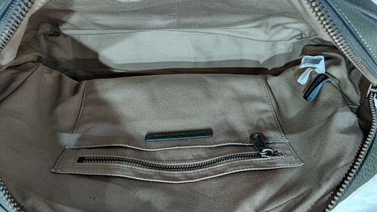 MARC BY MARC JACOBS（古着・ファッション）の商品画像 - 査定依頼日：2025年9月28日 - 最高査定価格：4,000円