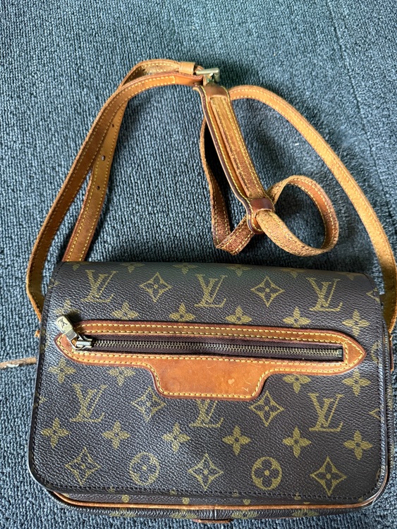 ルイヴィトン モノグラム （ブランドバッグ）の商品画像 - 査定依頼日：2025年10月7日 - 最高査定価格：30,000円