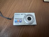 CAMEDIA FE-20（カメラ）の商品画像 - 査定依頼日：2024年11月14日 - 最高査定価格：3,000円