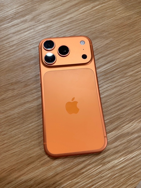 iPhone iPhone 17 Pro 256GB SIMフリー（スマホ）の商品画像 - 査定依頼日：2026年9月15日 - 最高査定価格：150,000円