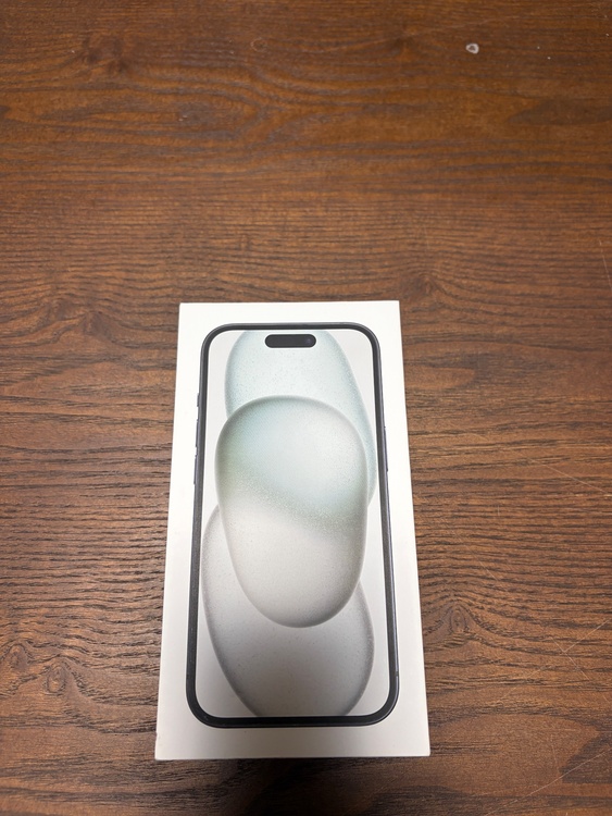 iPhone15 256GB ブラック（スマホ）の商品画像 - 査定依頼日：2025年12月17日 - 最高査定価格：61,000円