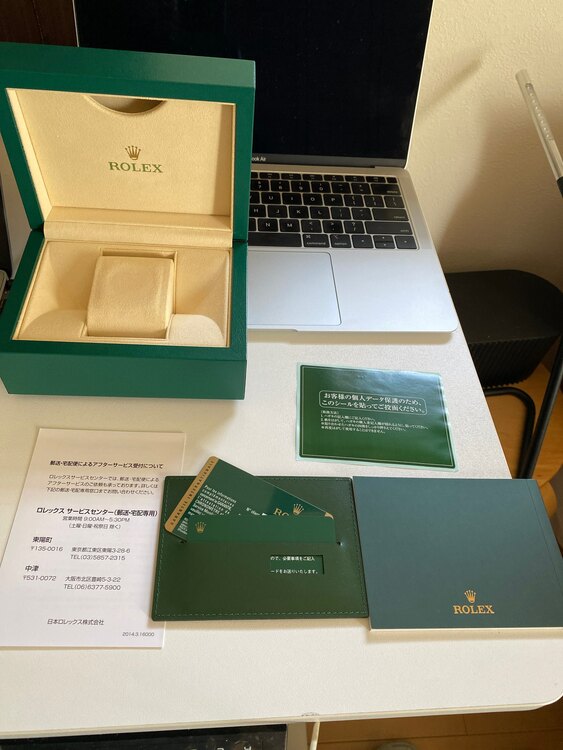 ロレックス デイトナ 116520（高級時計）の商品画像 - 査定依頼日：2025年4月8日 - 最高査定価格：3,850,000円