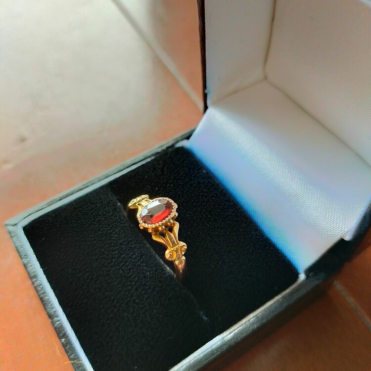 ガーネットのリング（金・貴金属）の商品画像 - 査定依頼日：2025年9月26日 - 最高査定価格：20,000円
