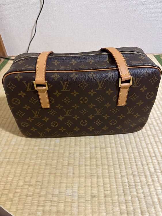 M51181（ブランドバッグ）の商品画像 - 査定依頼日：2026年1月19日 - 最高査定価格：105,000円