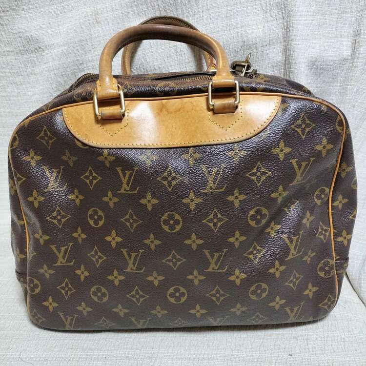 ドーヴィル　VL1907（ブランドバッグ）の商品画像 - 査定依頼日：2025年3月3日 - 最高査定価格：50,000円