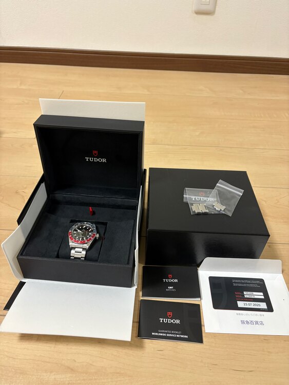 BLACK BAY GMT（高級時計）の商品画像 - 査定依頼日：2025年5月7日 - 最高査定価格：450,000円