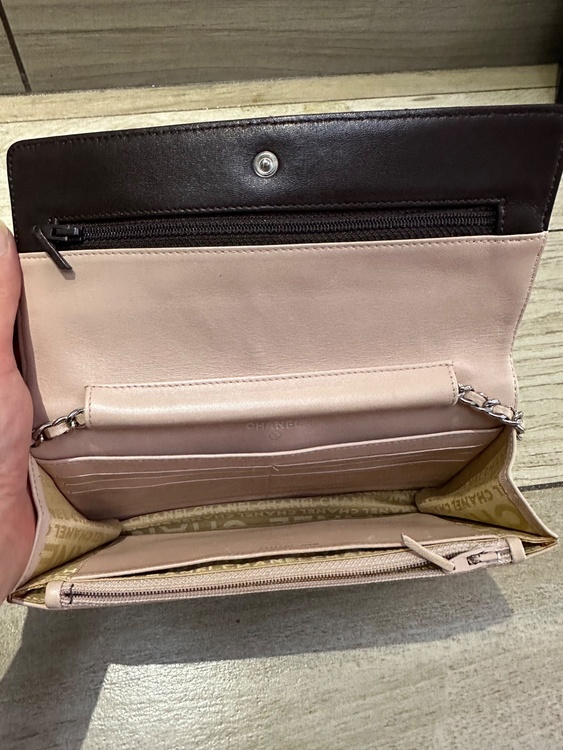 チェーンウォレット（ブランドバッグ）の商品画像 - 査定依頼日：2026年3月30日 - 最高査定価格：130,000円