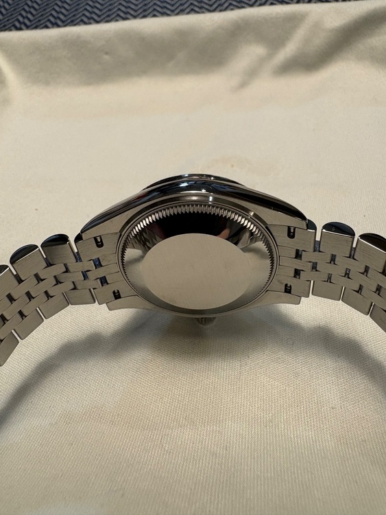 デイトジャスト31（高級時計）の商品画像 - 査定依頼日：2025年11月16日 - 最高査定価格：2,000,000円