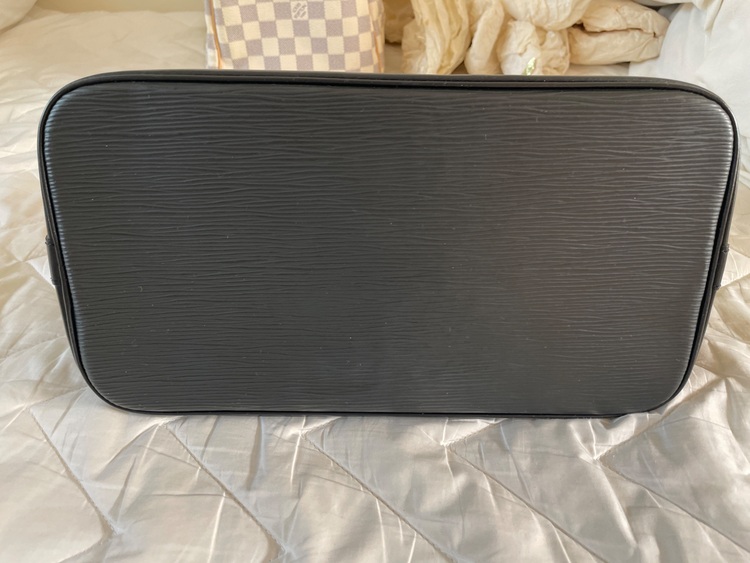 アルマ（ブランドバッグ）の商品画像 - 査定依頼日：2025年10月7日 - 最高査定価格：90,000円