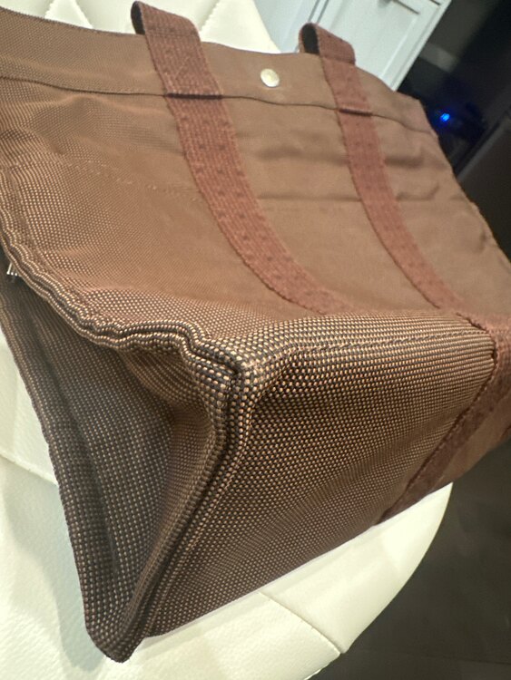 エールラインMM ブラウン（ブランドバッグ）の商品画像 - 査定依頼日：2025年4月15日 - 最高査定価格：15,000円