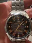 時計（ブランド財布・小物）の商品画像 - 査定依頼日：2025年2月25日 - 最高査定価格：500円