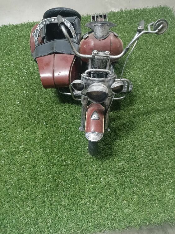 サイドカー付きバイクダイキャストモデル（その他のおもちゃ）の商品画像 - 査定依頼日：2025年9月9日 - 最高査定価格：2,000円