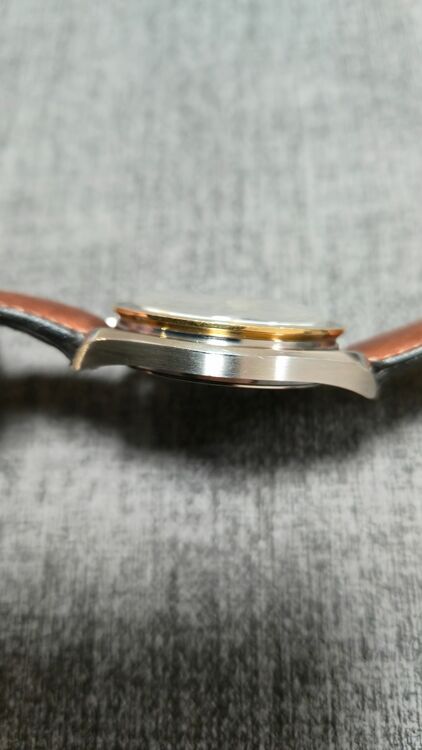 オメガ スピードマスター 3310.20（高級時計）の商品画像 - 査定依頼日：2025年6月24日 - 最高査定価格：450,000円